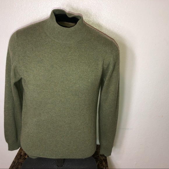 Charter Club Other - Medium Charter Club 2 Ply cashmere turtle neck